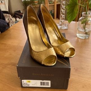 Enzo Angiolini Gold heels